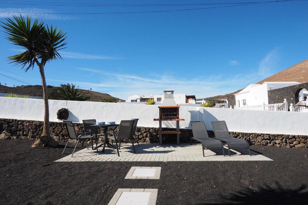 Private Apartment With Mountain And Sea Views, La Asomada, Lanzarote Tias Ngoại thất bức ảnh